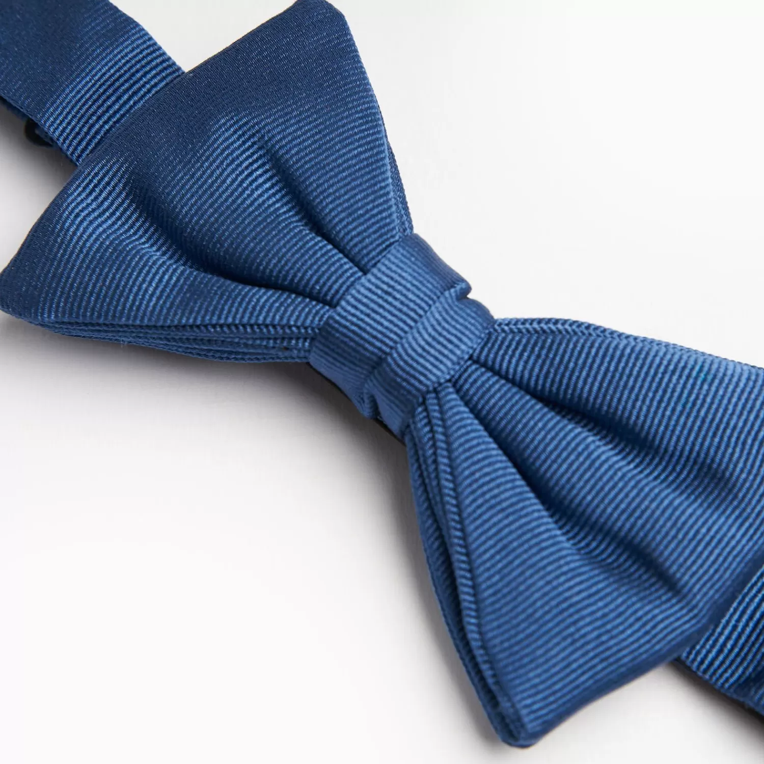 Bluette Pre-Knotted Silk Bowtie - Solid Color>E.Marinella Discount